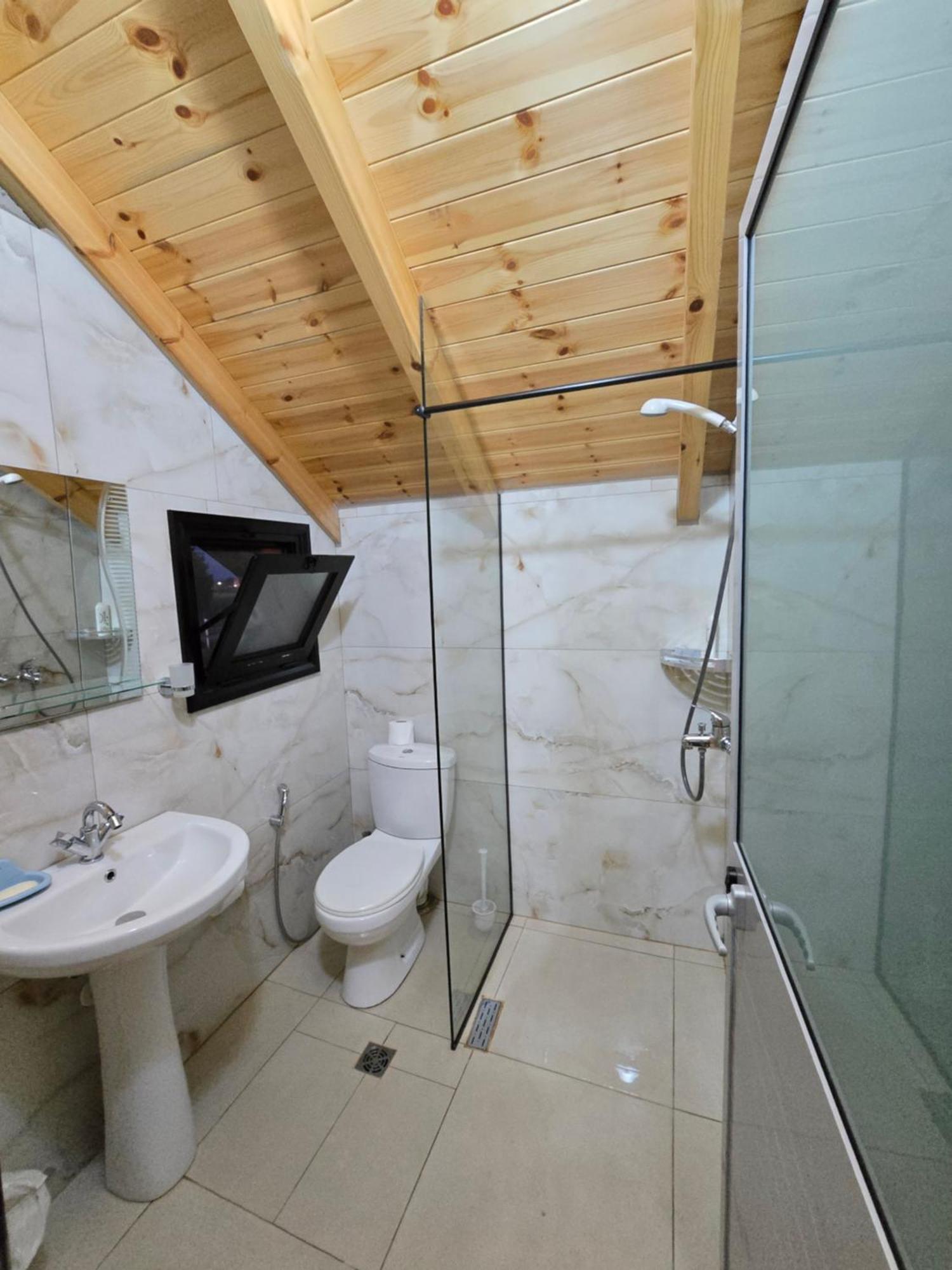 Beni Rooms Tale Lezhë الغرفة الصورة